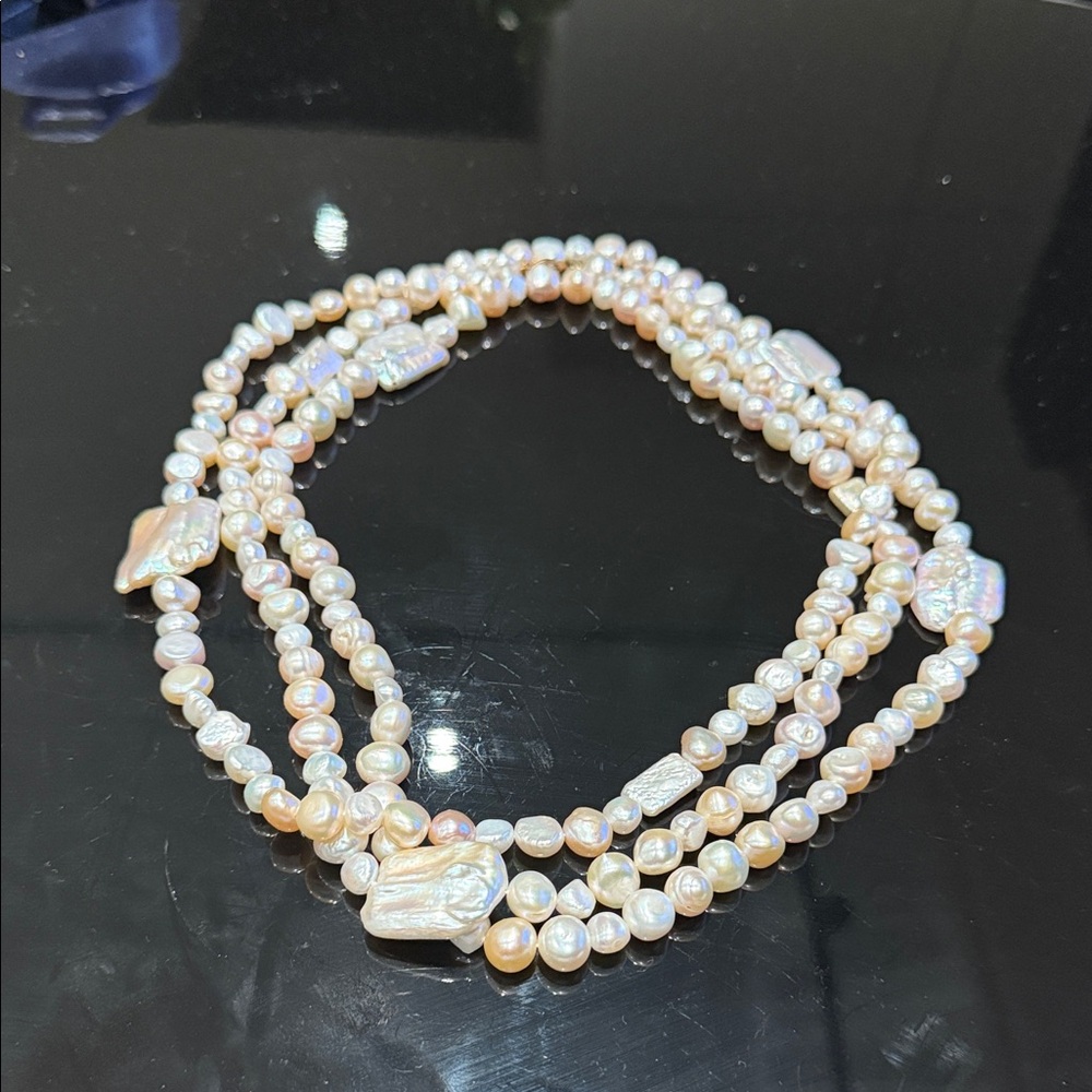 Elegant Pearl Necklace